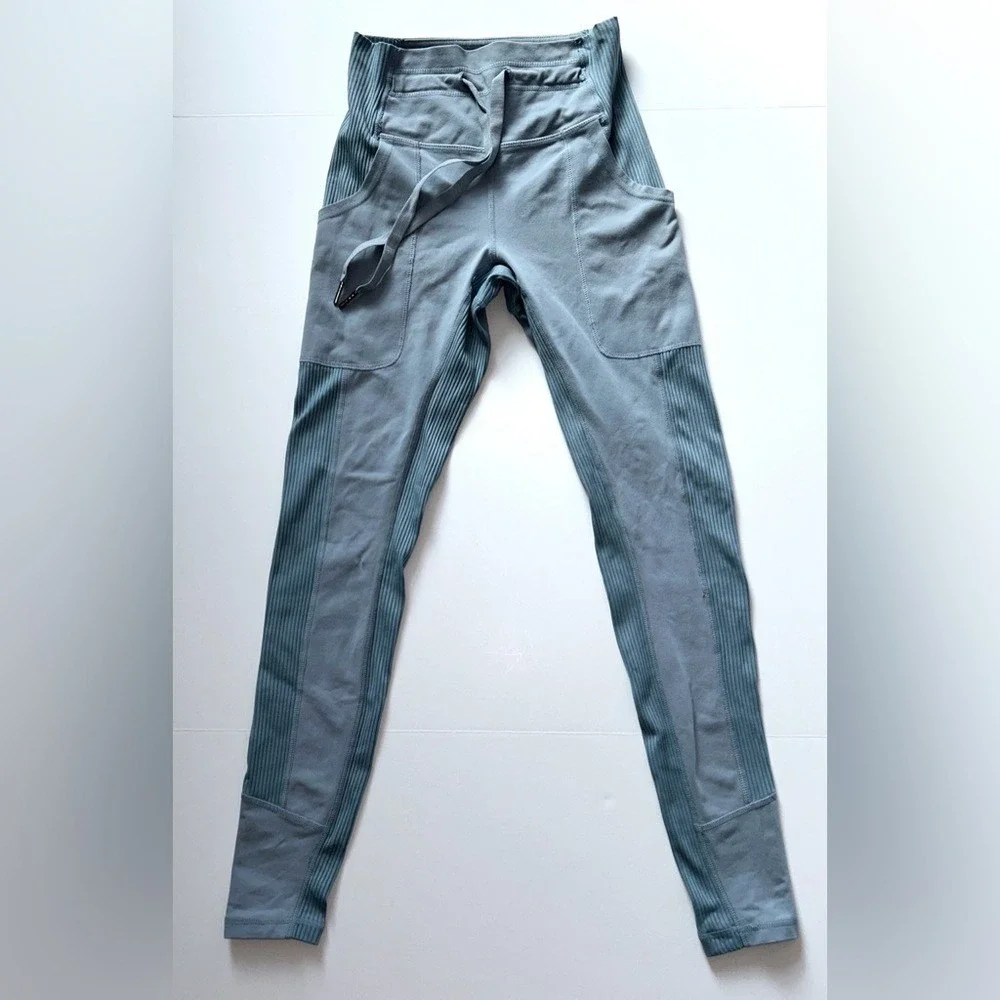 Glyder XS High-Waisted‎ Ice Blue Shape Leggings Joggers Pockets Ribbed Panels